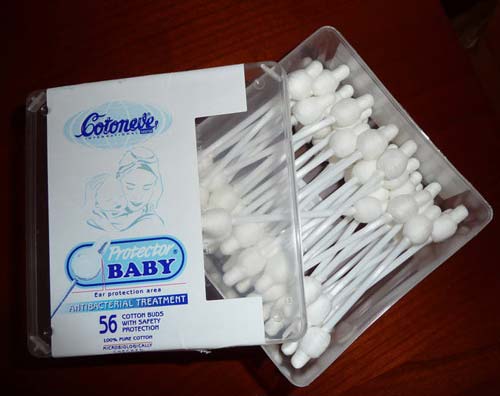 coton-tige pour nouveau-nés