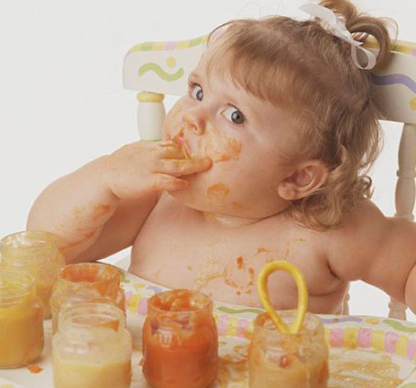 suralimenter un enfant