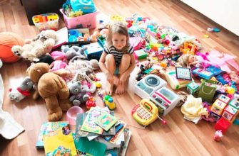 Comment apprendre à un enfant à nettoyer ses jouets